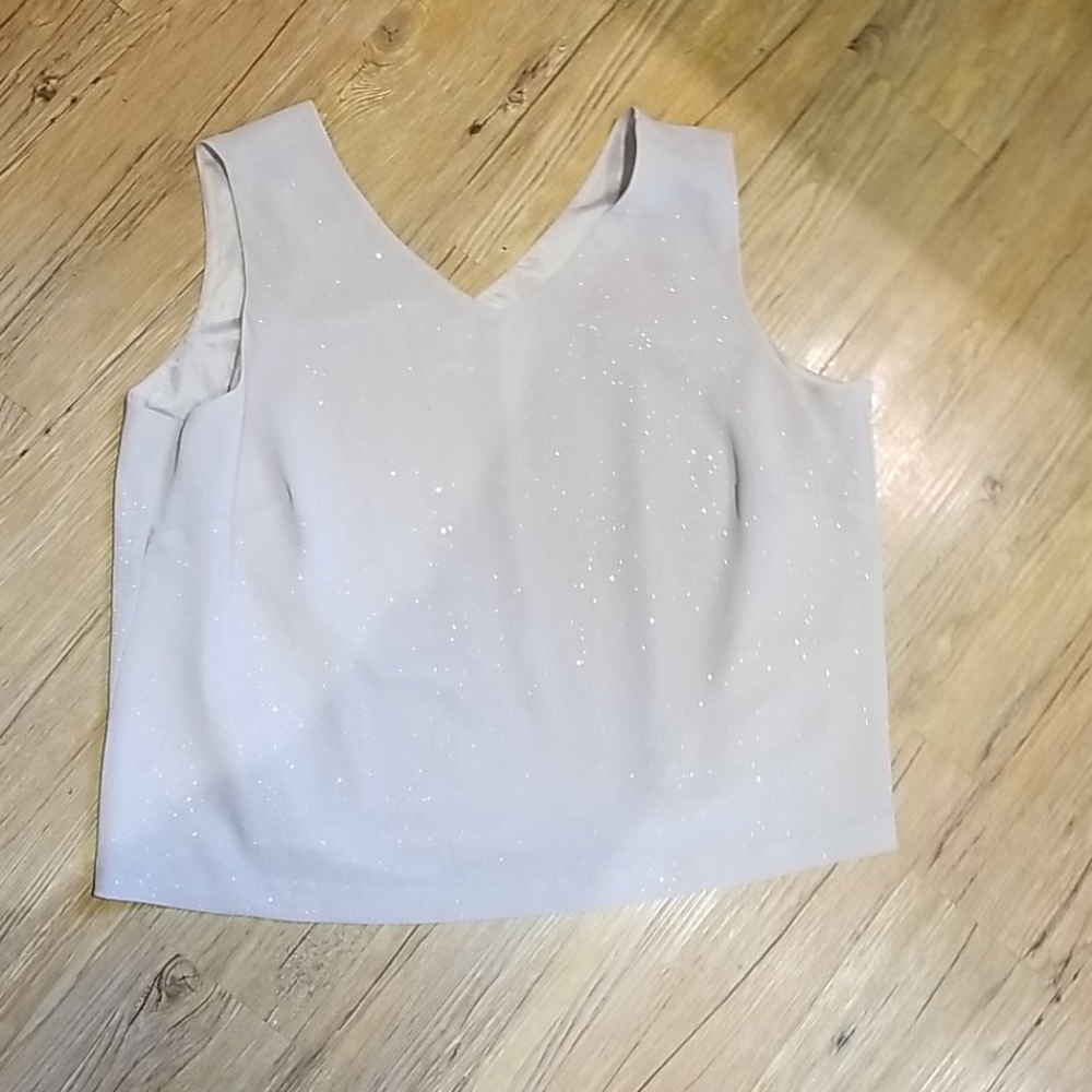 Sparkling V neck tank